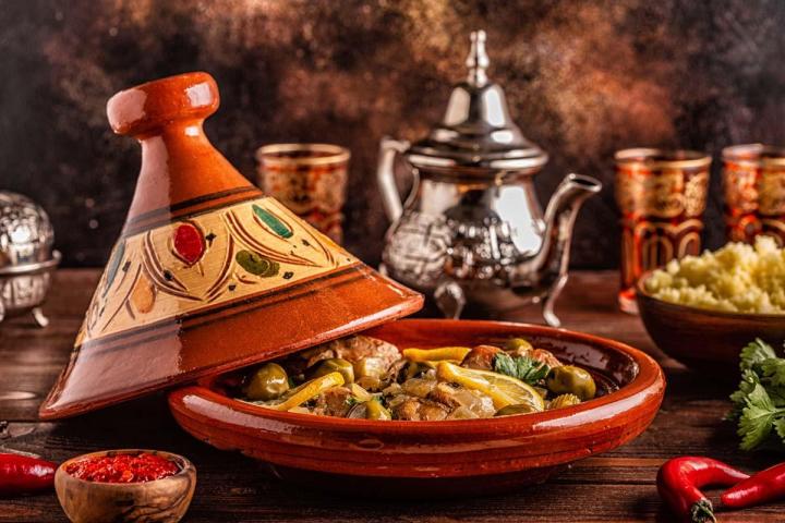 Nous servons du couscous tunisien authentique